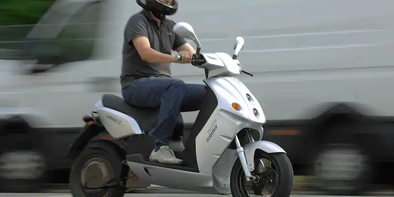 E-Max scooter: Forgot commuter price-price