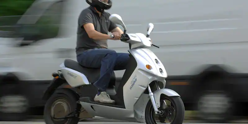 E-Max scooter: Forgot commuter price-commuter