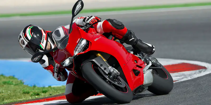 Driving Report Ducati 1199 Panigale: This oven is too hot for Audi-ducati