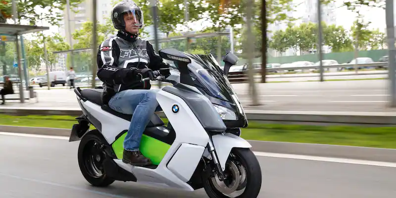 Driving Report BMW C Evolution: This electric scooter costs almost as much as a golf-electric