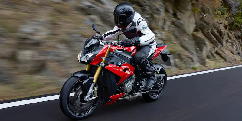 Practical test BMW S 1000 R: Naked, hard, aggressive: This can be the new Streetfighter from BMW-naked