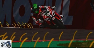 05-13 Italy - Imola - WSBK Italy (1): red carpet and flag for Davies - Used DUCATI