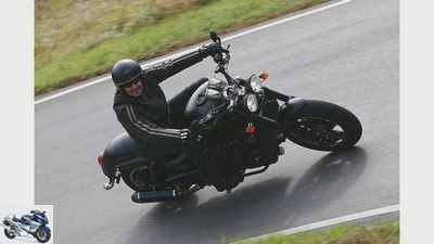 Penner-Triumph Rocket III in the driving report