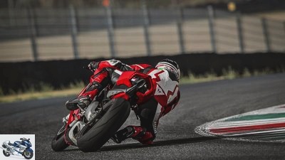 Driving report Ducati Panigale V4 and V4 S