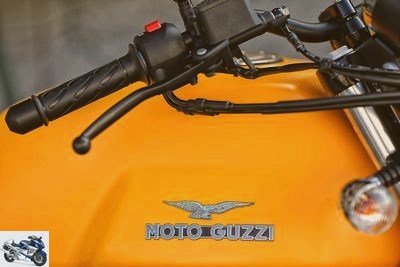 Moto-Guzzi 750 V7 II Stone 2015