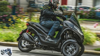 Piaggio MP3 300 hpe: three-wheel scooter put to the test