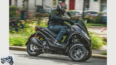 Piaggio MP3 300 hpe: three-wheel scooter put to the test