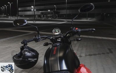 Moto-Guzzi 750 V7 III Carbon 2020