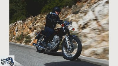 Royal Enfield Continental GT and Yamaha SR 400 in the test