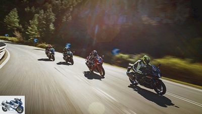Seven superbikes in the comparison test - country road