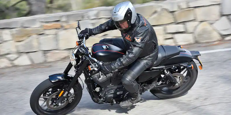Driving Report Harley-Davidson Roadster-roadster