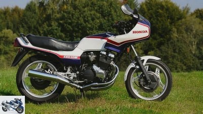 On the move with the Honda CBX 550 F2