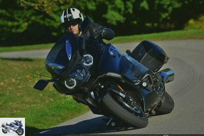 Custom - BMW K1600B test: Power Bagger! - Page 2 - BMW K1600B test: dynamics