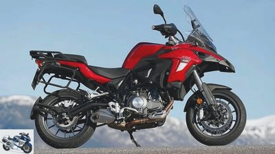 Benelli TRK 502 and Honda CB 500 X in the test