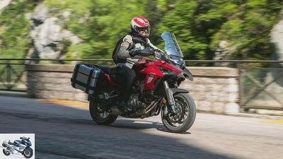 Benelli TRK 502 in the driving report