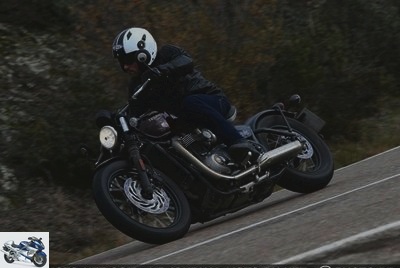 Custom - Triumph Bonneville Bobber test: the butter and the money of the beau-bber! - Page 2 - Dynamics: the Bobber is not a big hoax!