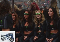 MotoGP - The sexiest umbrella girl at the French GP -