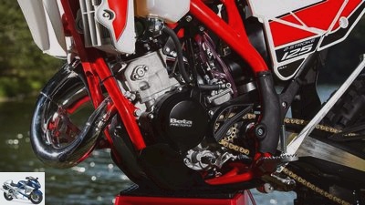 Beta sports enduro bikes (model year 2018) in an individual test