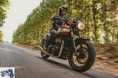 Triumph 865 BONNEVILLE NEWCHURCH 2015