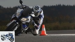 BMW HP4 and Ducati 1199 Panigale R in the test
