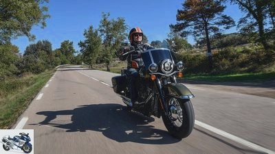 Harley-Davidson Softail Heritage Classic in the driving report