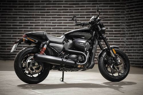 Driving Report: Harley-Davidson Street Rod-report