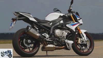 BMW S 1000 R and Triumph Street Triple RS in a comparison test