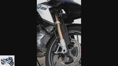 BMW S 1000 XR and BMW R 1200 GS in a comparison test