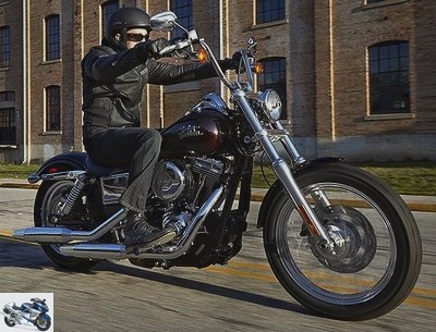 Harley-Davidson 1690 DYNA STREET BOB FXDB 2014