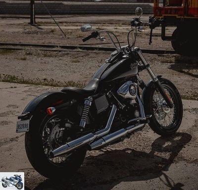 Harley-Davidson 1690 DYNA STREET BOB FXDB 2015