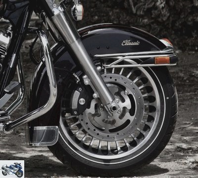 Harley-Davidson 1690 ELECTRA GLIDE CLASSIC FLHTC 2011