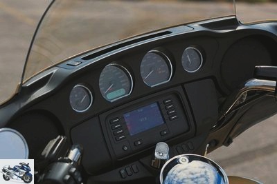 Harley-Davidson 1690 ELECTRA GLIDE ULTRA CLASSIC FLHTCUI 2014
