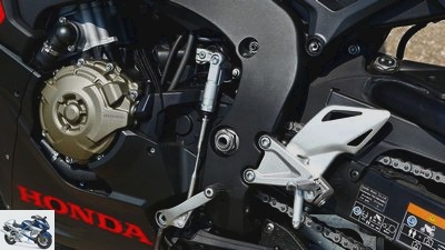 Honda Fireblade versus Fireblade SP