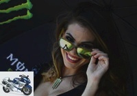 MotoGP - The sexiest umbrella girl at the Catalan Grand Prix -
