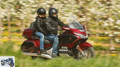 Honda GL 1800 Gold Wing Tour DCT airbag 2018 touring test