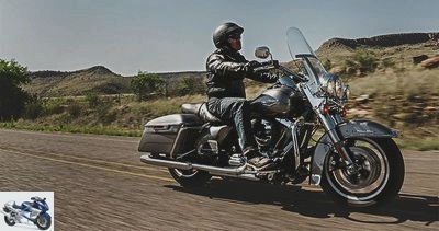2016 Harley-Davidson 1690 ROAD KING FLHR