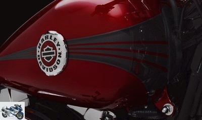 Harley-Davidson 1690 SOFTAIL BREAKOUT FXSB 2015