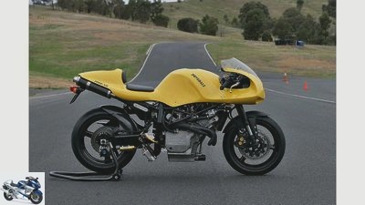 Drysdale 1000 V8 Superbike in the driving report
