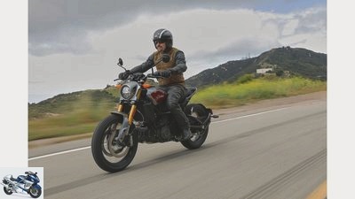 Indian FTR 1200 in the driving report - independent and cool