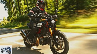 Indian FTR 1200 S in the test
