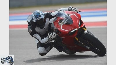 Ducati 1199 Panigale R in the driving report