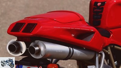 Ducati 916 Strada Biposto in the test