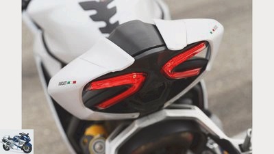 Ducati 959 Panigale and MV Agusta F3 800 RC in comparison test