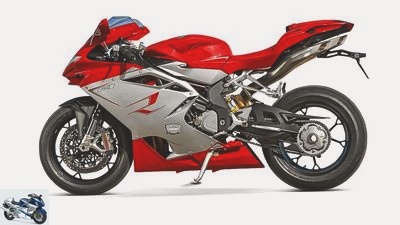Italo athletes in comparison: Aprilia RSV4 Factory, Ducati Panigale S and MV Agusta F4 R.