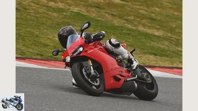 Ducati 1299 Panigale S in the driving report