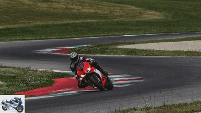 Ducati 1299 Superleggera driving report
