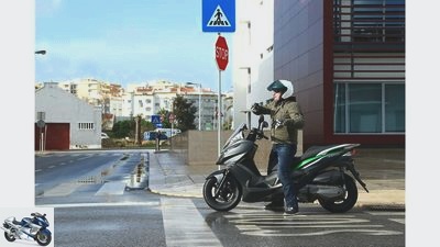 Kawasaki J 300 Special Edition in the driving report