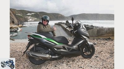 Kawasaki J 300 Special Edition in the driving report