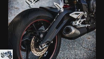 Triumph Street Triple RS in the driving report