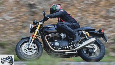 Triumph Thruxton RS (2020) in the driving report